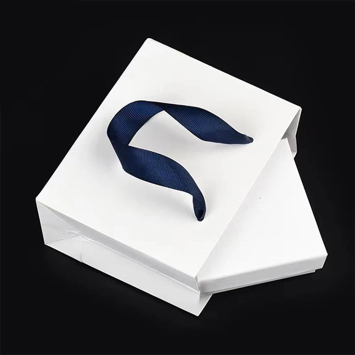 Bolsas de papel blanco